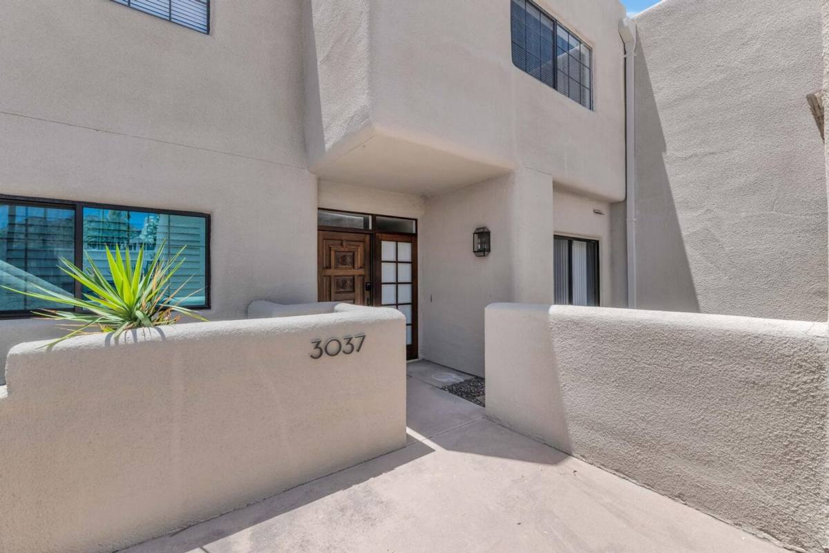 Condo for rent at 3037 E Rose Lane, Phoenix, AZ 85016