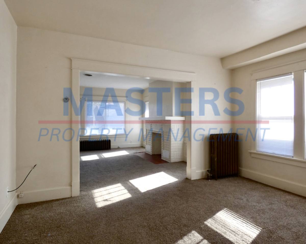 Apartment for rent at 4113 N Lockwood Ave, Toledo, OH 43612