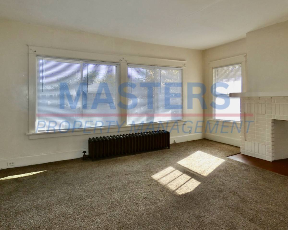 Apartment for rent at 4113 N Lockwood Ave, Toledo, OH 43612