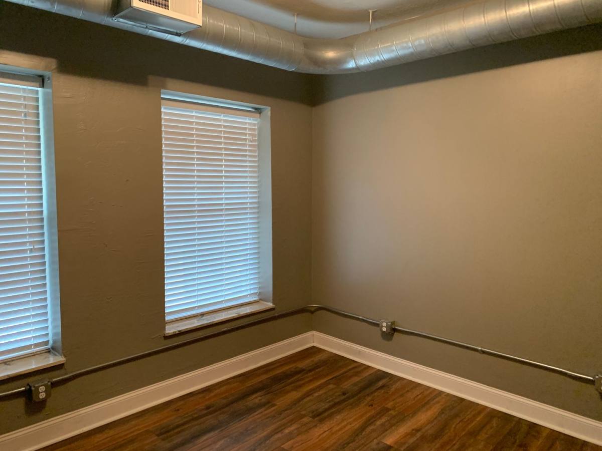 Apartment for rent at 5719 E Liberty Blvd, Pittsburgh, PA 15206