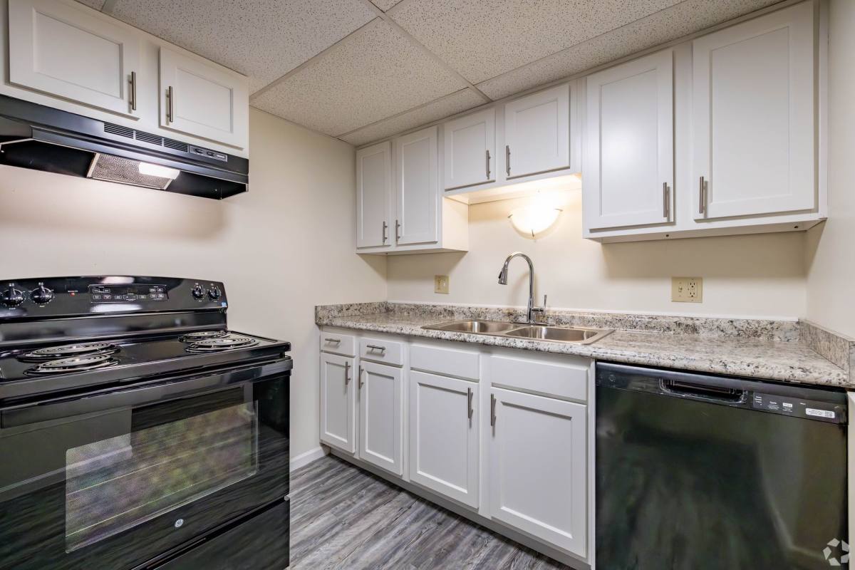 Apartment for rent at 6380 Cheviot Rd, Cincinnati, OH 45247