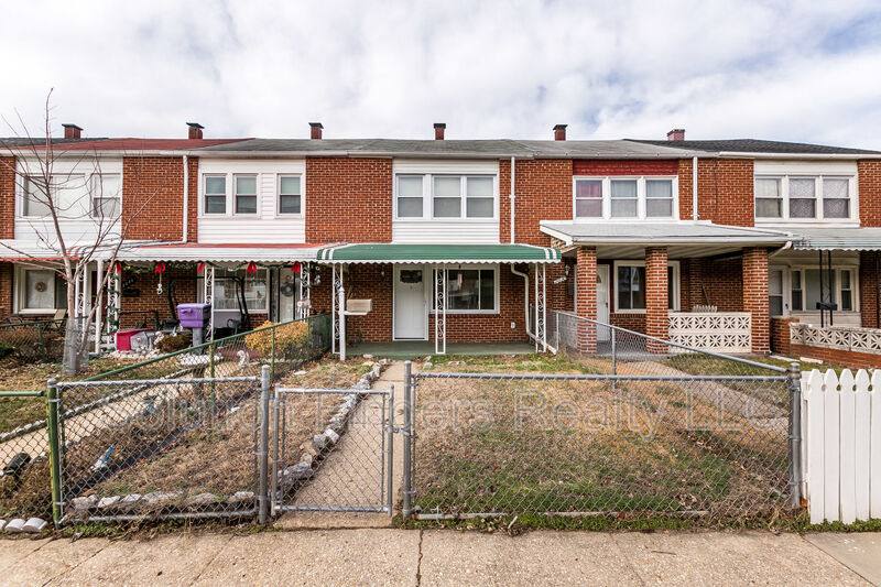 Townhouse for rent at 2032 Kelmore Rd, Dundalk, MD 21222