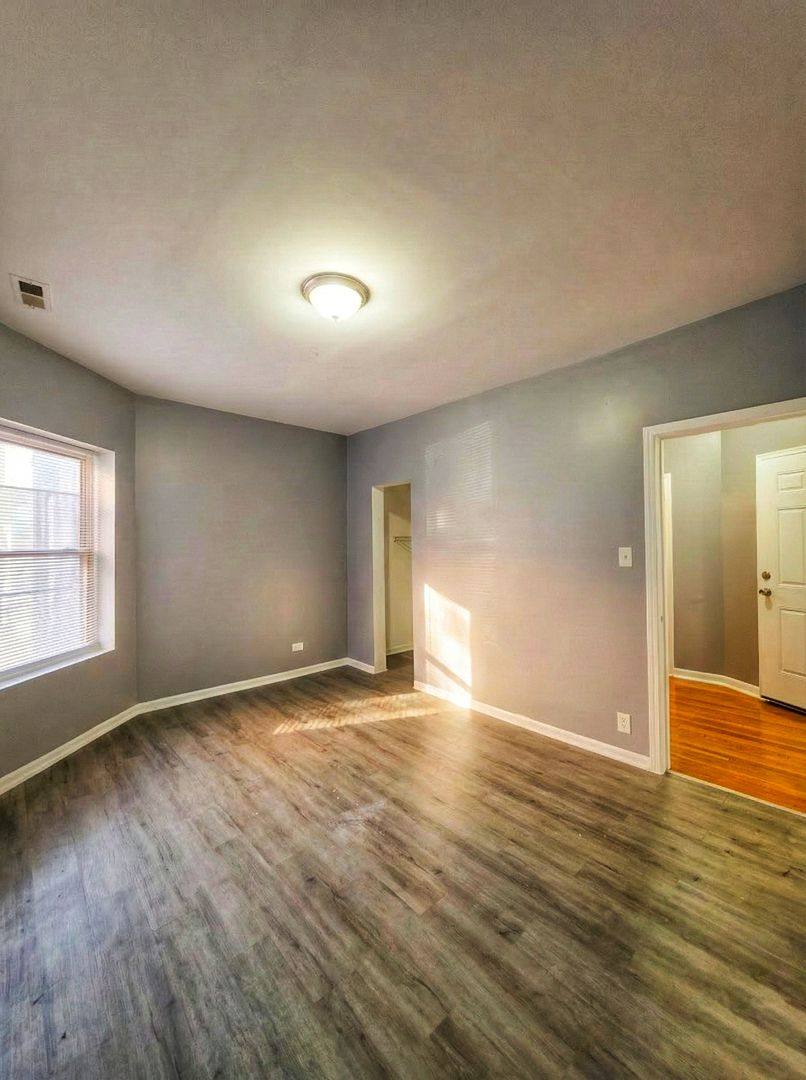 Apartment for rent at 7927 S Essex Ave, Chicago, IL 60617
