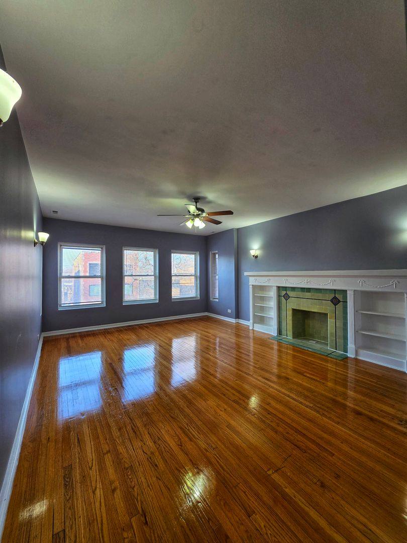 Apartment for rent at 7927 S Essex Ave, Chicago, IL 60617