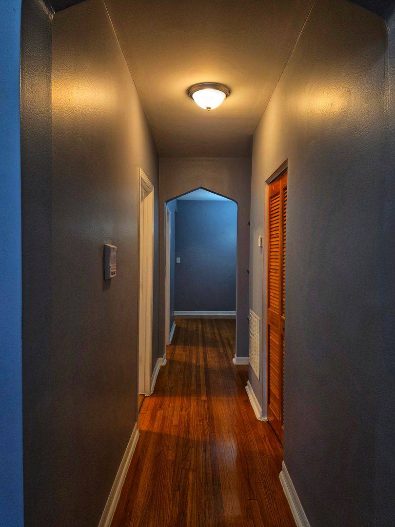 Apartment for rent at 7927 S Essex Ave, Chicago, IL 60617