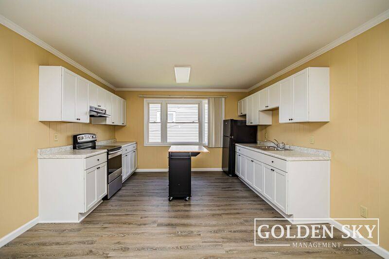 Apartment for rent at 1925 W Jackson St #1, Muncie, IN 47303