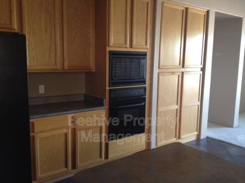 House for rent at 1242 E Joan D Arcade Ave, Phoenix, AZ 85022