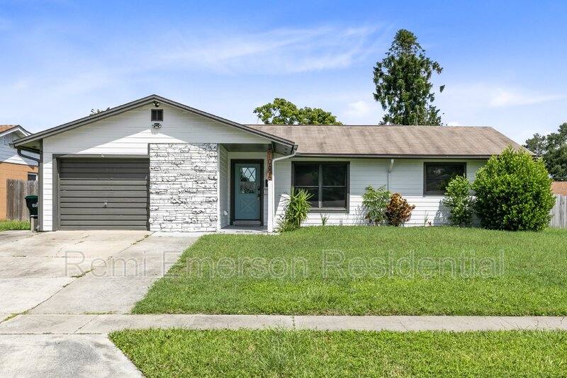 House for rent at 10625 Bresslyn Blvd, Orlando, FL 32825