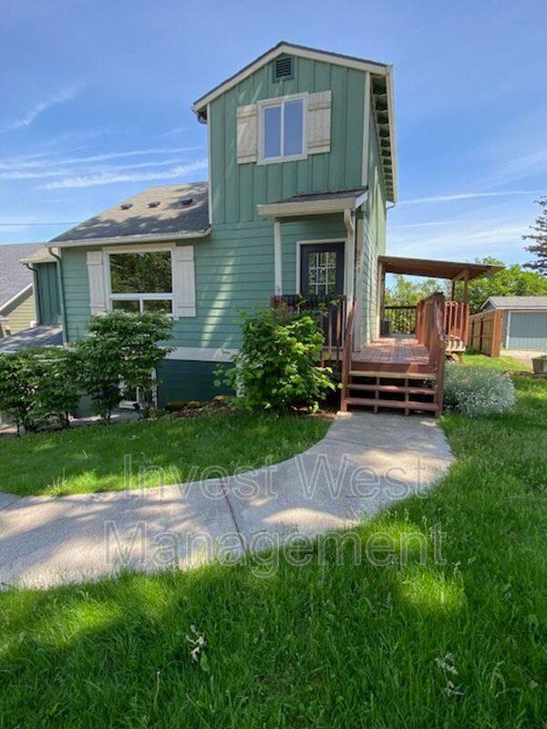 Townhouse for rent at 524 NW Fargo St, Camas, WA 98607