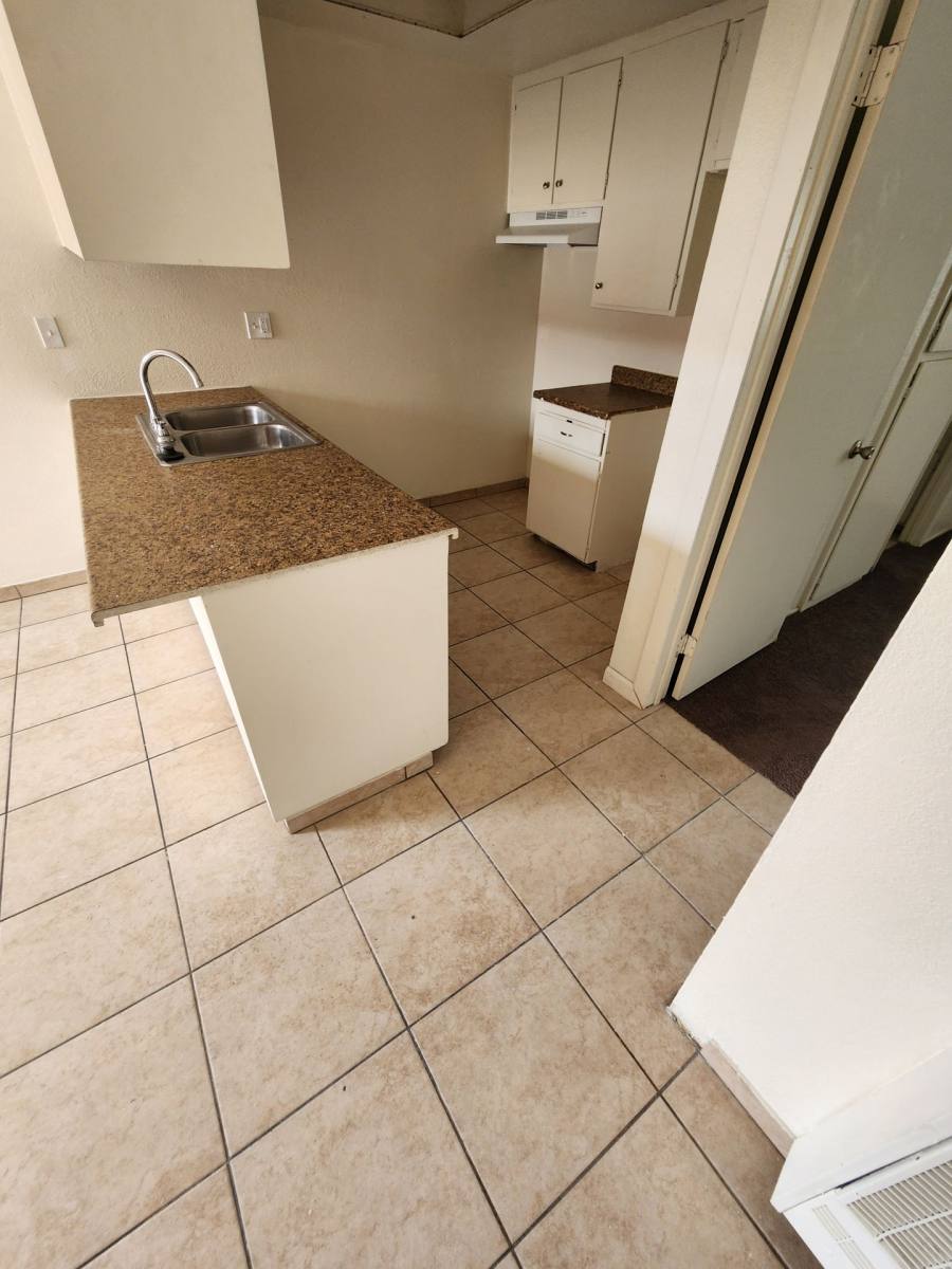 Apartment for rent at 149 W Buena Vista St, Barstow, CA 92311