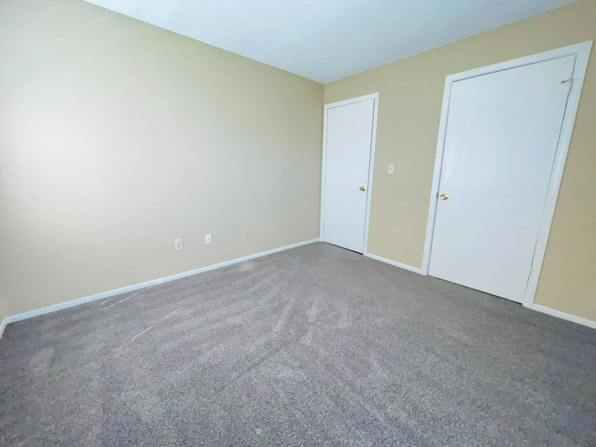 Apartment for rent at 1558 E 125th St, Olathe, KS 66061