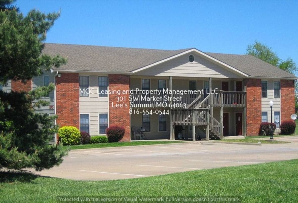Apartment for rent at 1558 E 125th St, Olathe, KS 66061