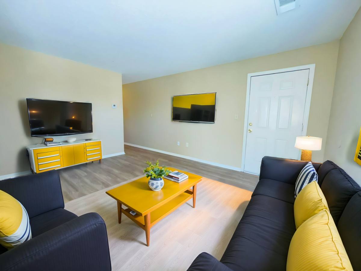 Apartment for rent at 1558 E 125th St, Olathe, KS 66061
