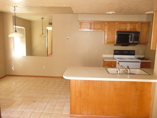 Apartment for rent at 2802 NE 9th St, Lawton, OK 73507