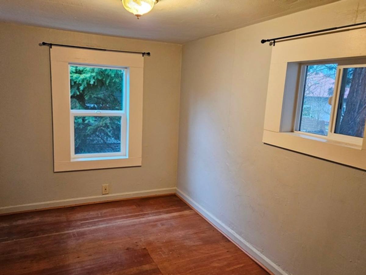 Apartment for rent at 1932 Chemeketa St NE, Salem, OR 97301