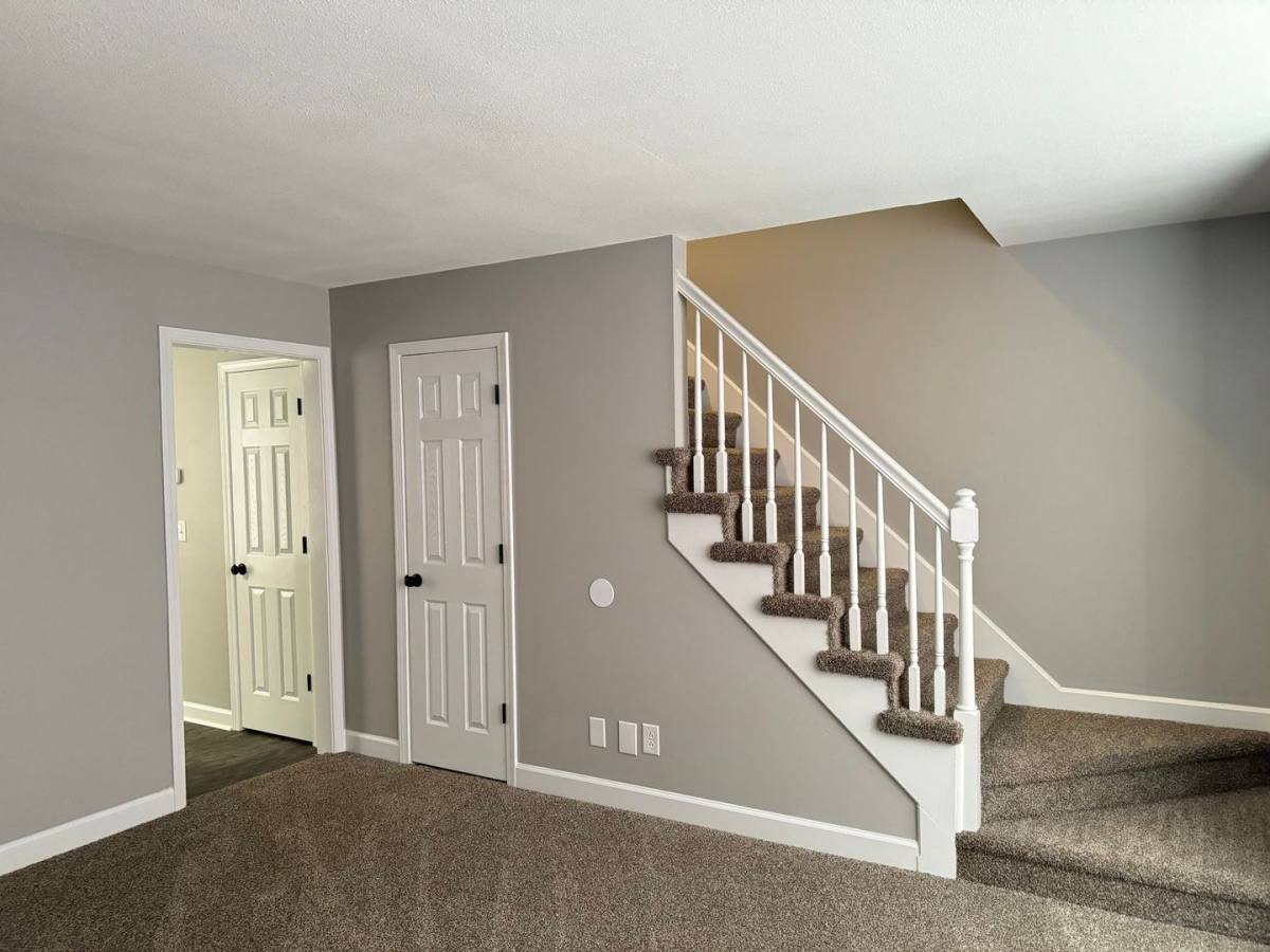 Apartment for rent at 1510 W Knollwood Circle, Clarksville, TN 37043