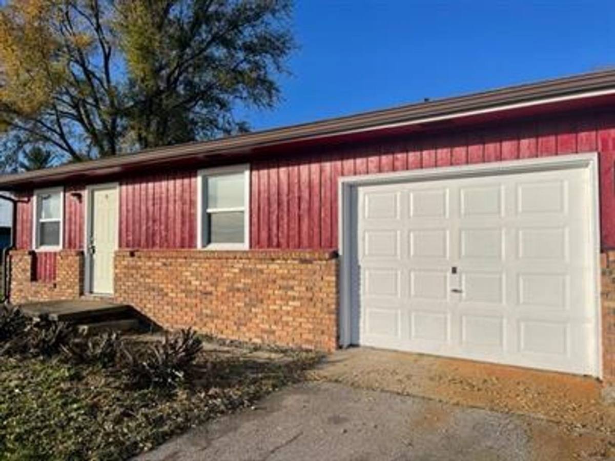 Apartment for rent at 3419 Willow Rd, Urbana, IL 61802