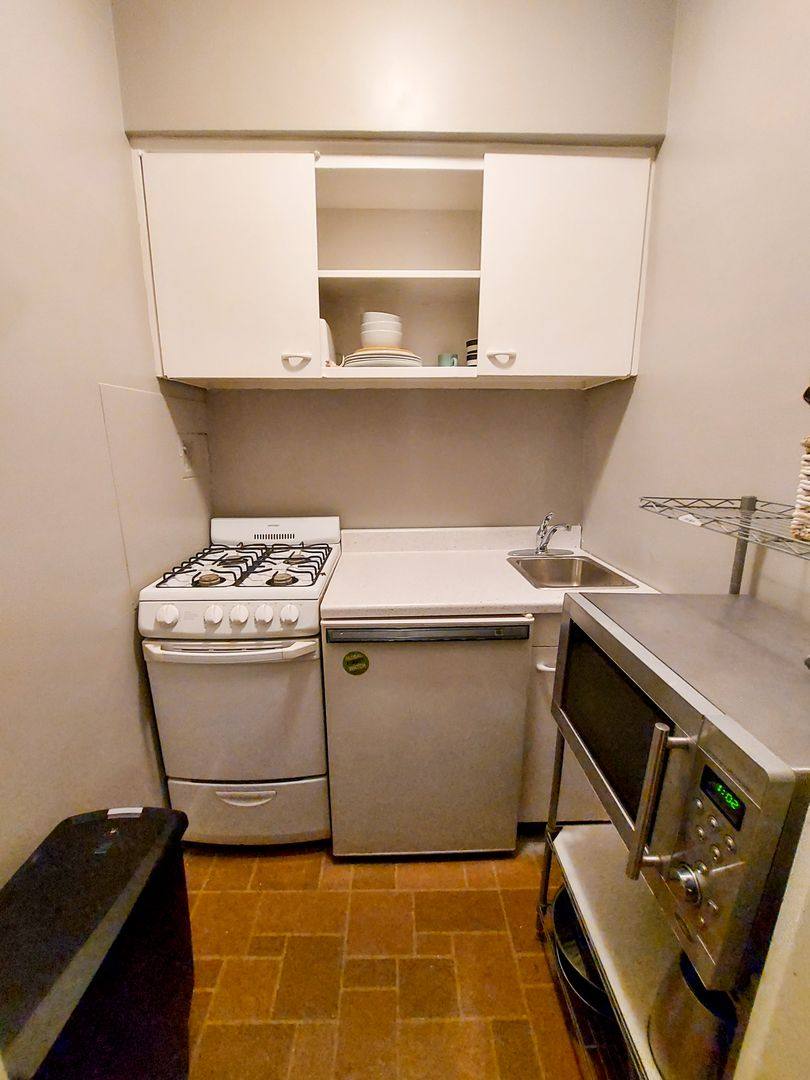 Apartment for rent at 1727 Massachusetts Ave NW, Washington, DC 20036