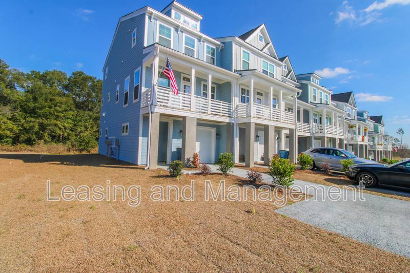 Townhouse for rent at 406 Katies Scenic Court, Charleston, SC 29492