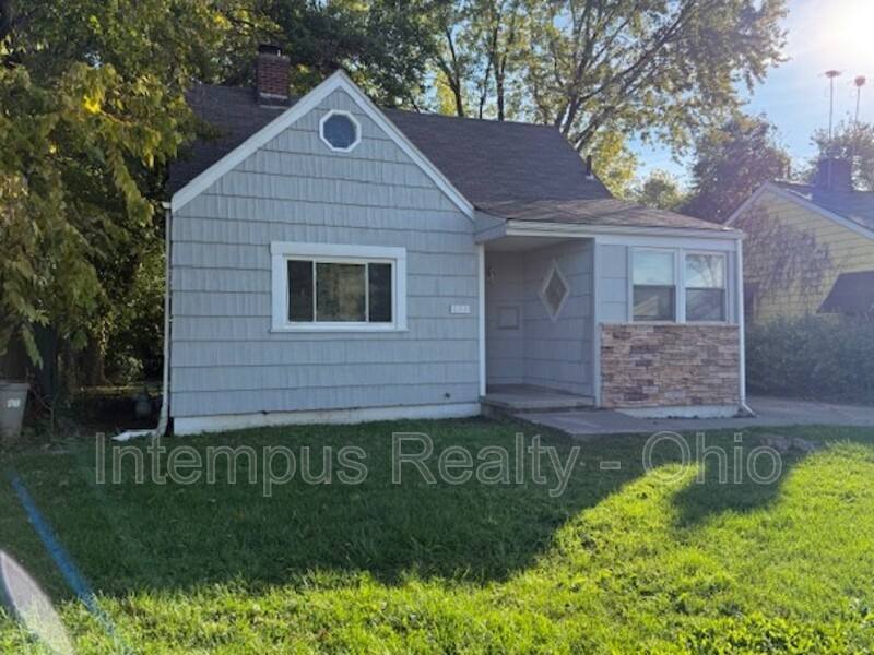 House for rent at 692 S Wheatland Ave, Columbus, OH 43204