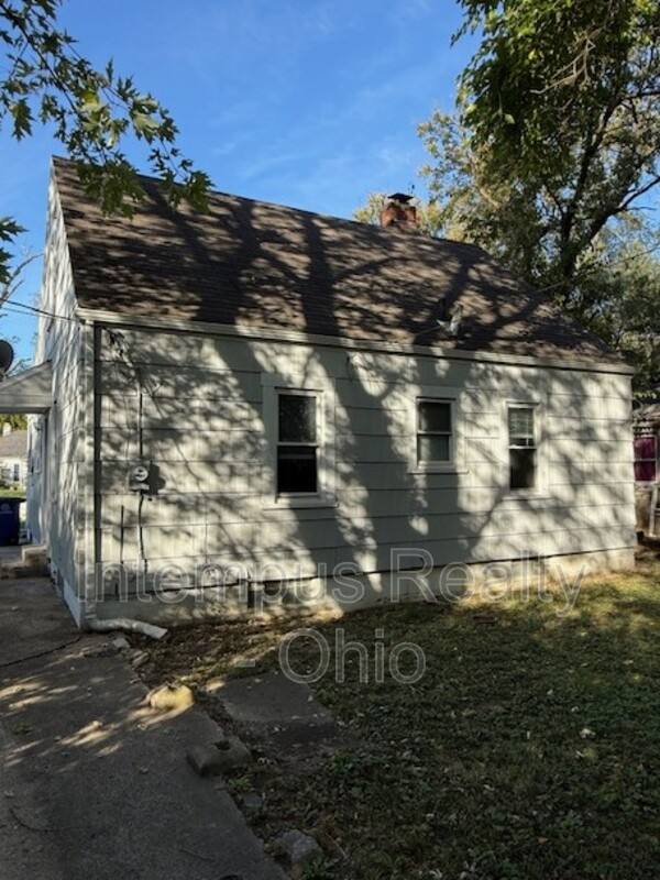 House for rent at 692 S Wheatland Ave, Columbus, OH 43204