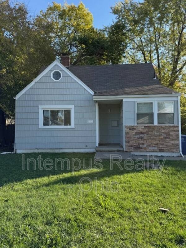 House for rent at 692 S Wheatland Ave, Columbus, OH 43204