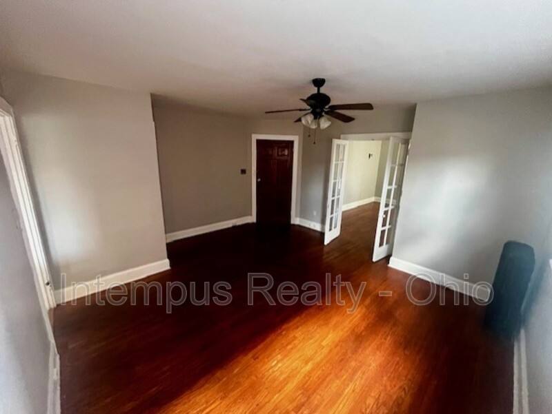 Apartment for rent at 4237 Vine St #2, Cincinnati, OH 45217