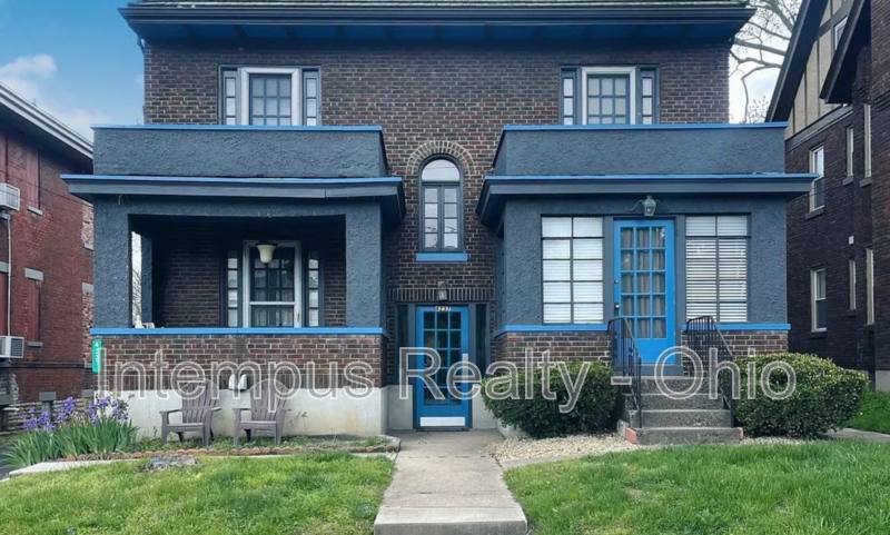 Apartment for rent at 4237 Vine St #4, Cincinnati, OH 45217
