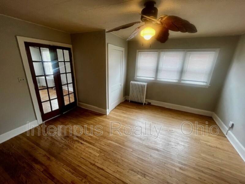Apartment for rent at 4237 Vine St #4, Cincinnati, OH 45217