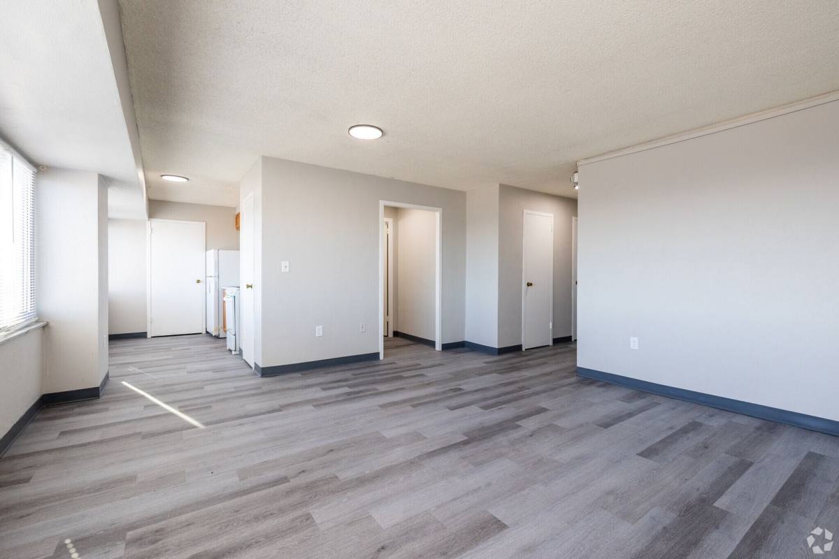 Apartment for rent at 728 N Jennings Rd, Independence, MO 64056