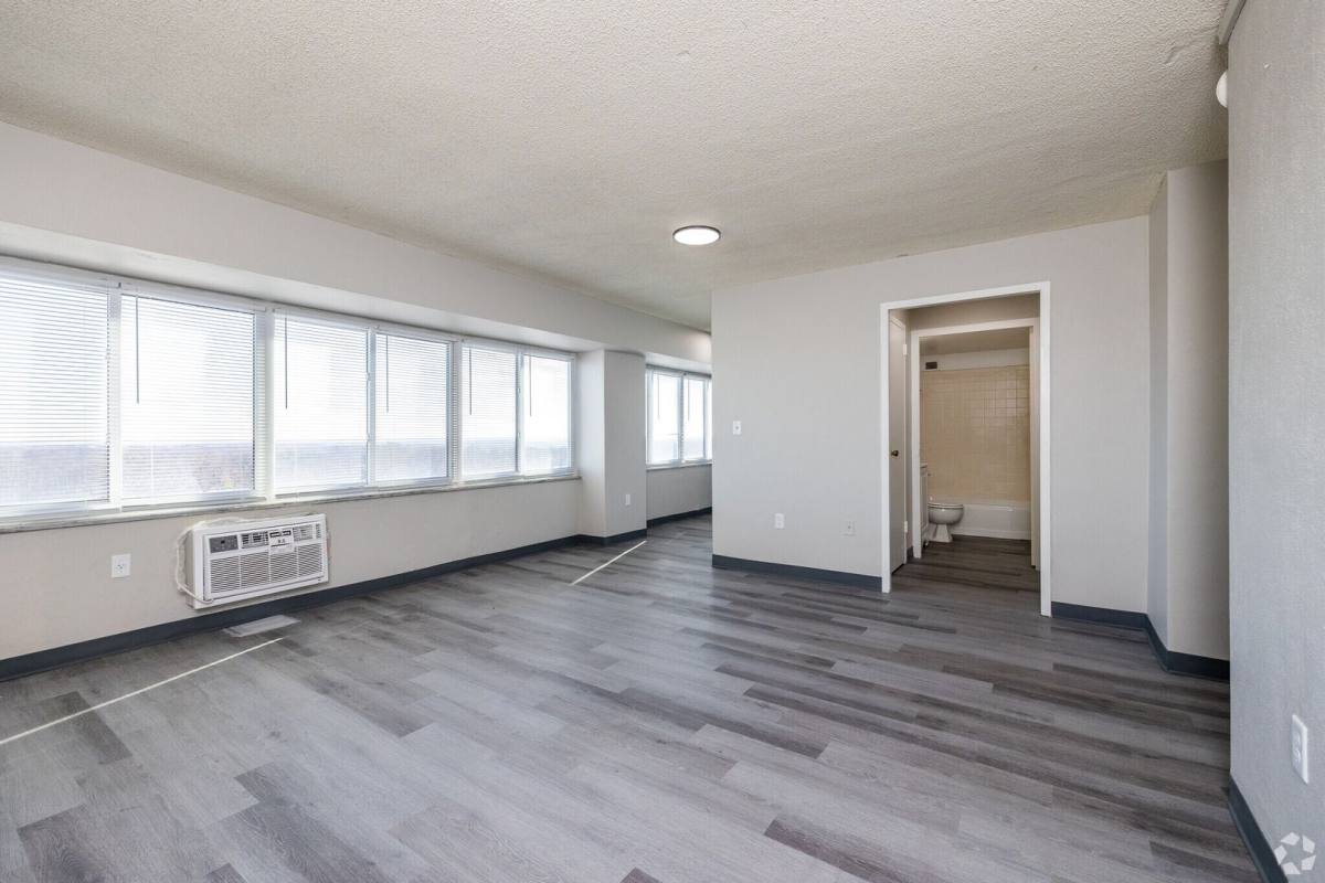 Apartment for rent at 728 N Jennings Rd, Independence, MO 64056