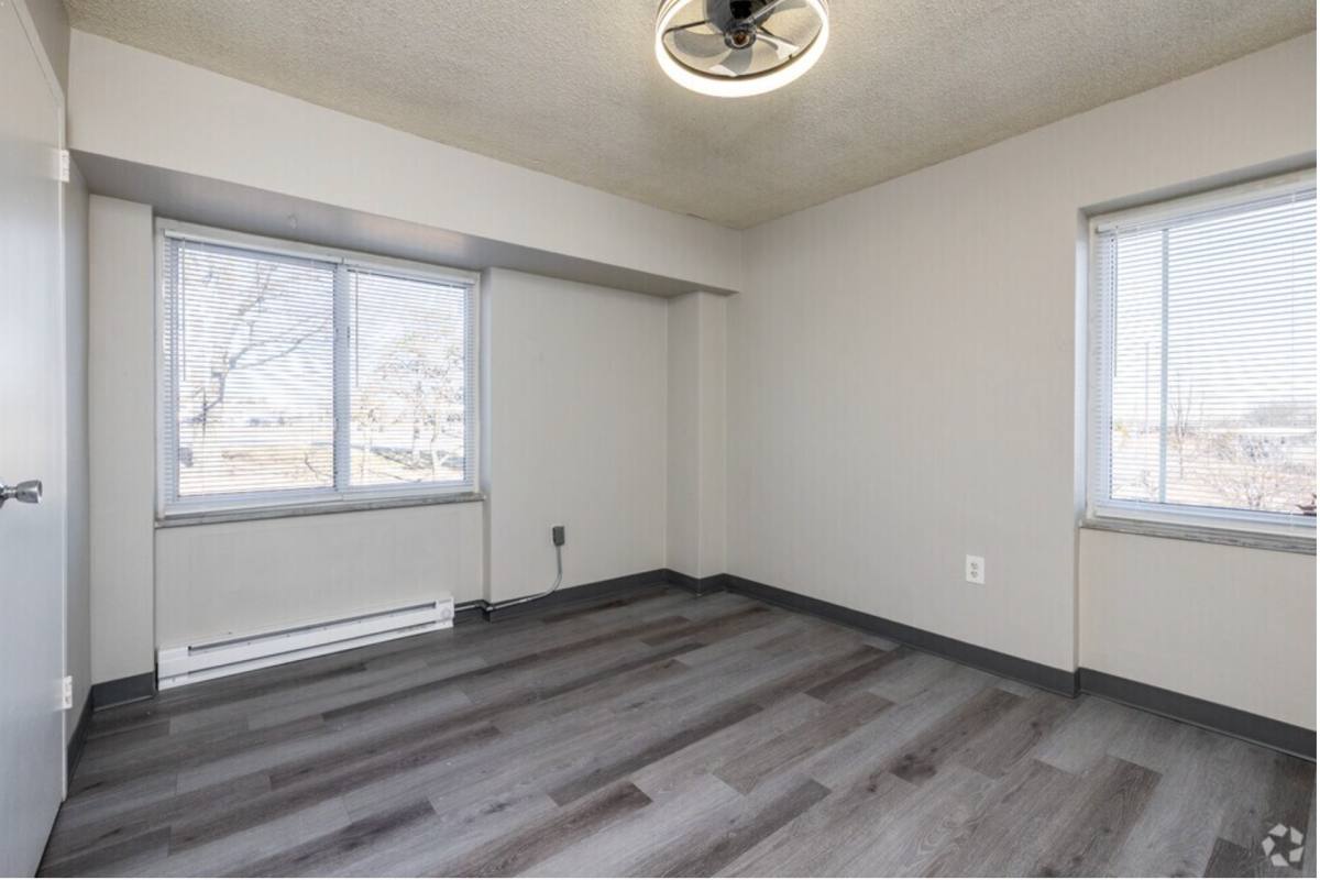 Apartment for rent at 728 N Jennings Rd, Independence, MO 64056