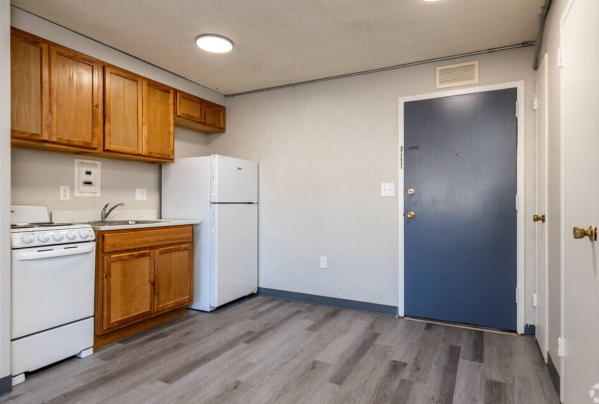 Apartment for rent at 728 N Jennings Rd, Independence, MO 64056