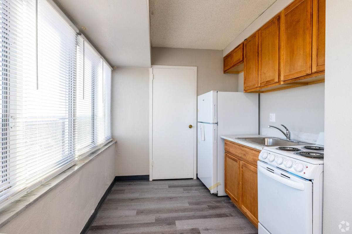 Apartment for rent at 728 N Jennings Rd, Independence, MO 64056