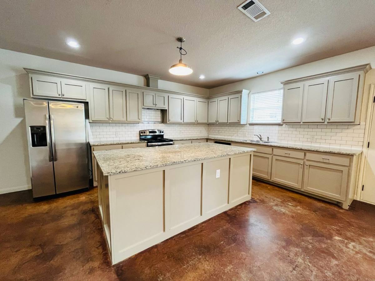 House for rent at 2801 Sandage Ave, Fort Worth, TX 76109