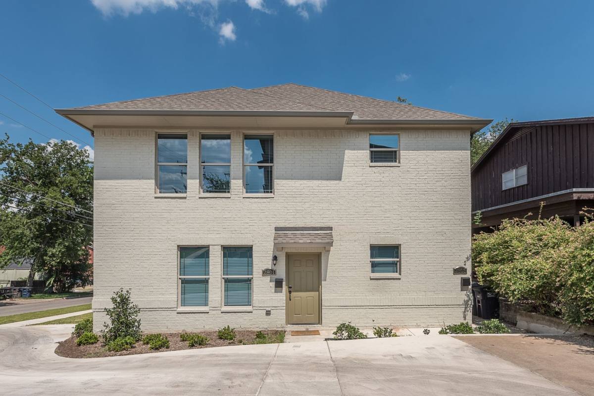 House for rent at 2801 Sandage Ave, Fort Worth, TX 76109