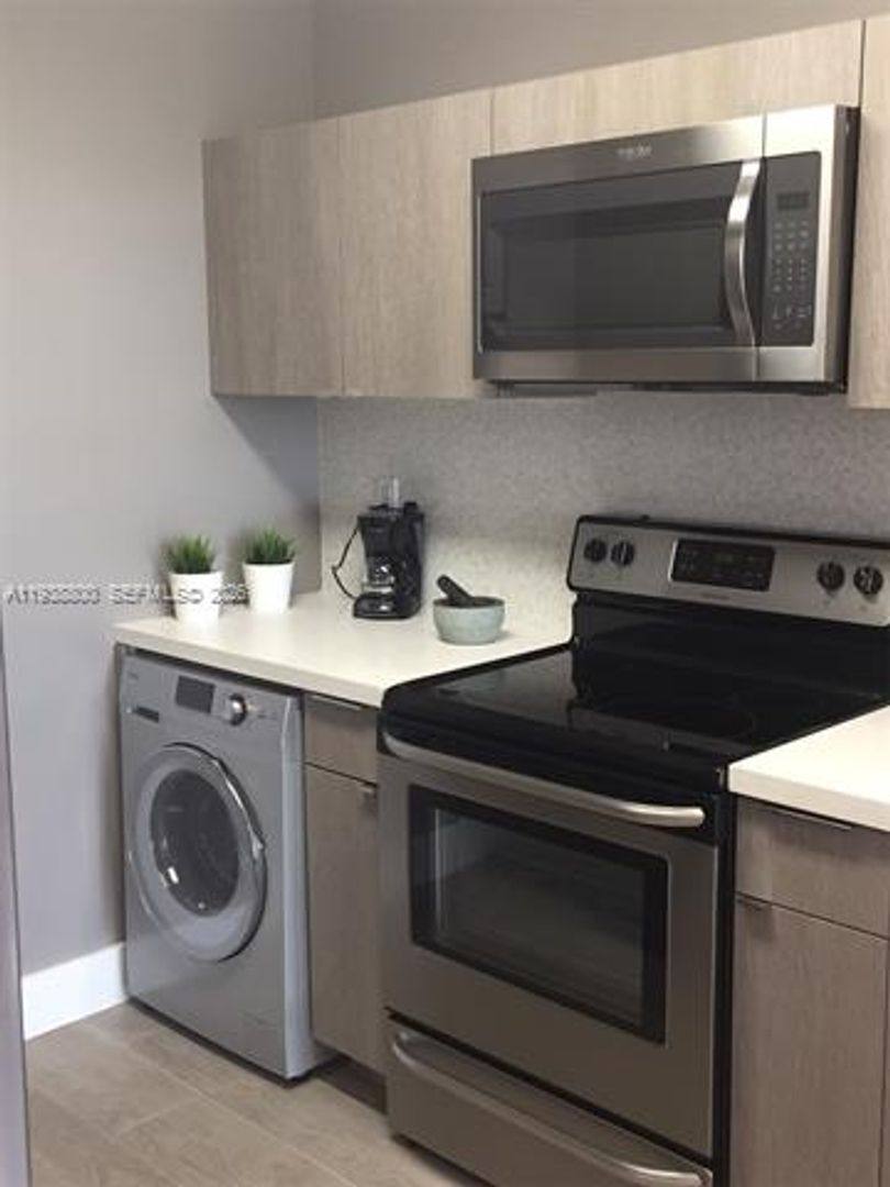 Apartment for rent at 100 Lincoln Rd, Miami Beach, FL 33139
