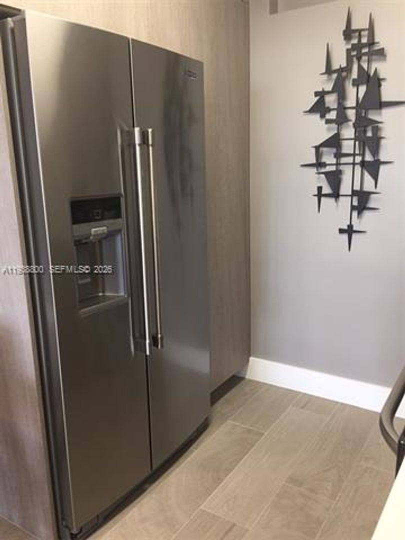 Apartment for rent at 100 Lincoln Rd, Miami Beach, FL 33139
