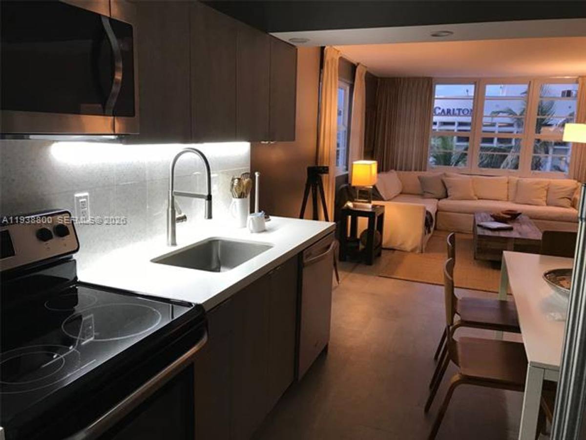 Apartment for rent at 100 Lincoln Rd, Miami Beach, FL 33139