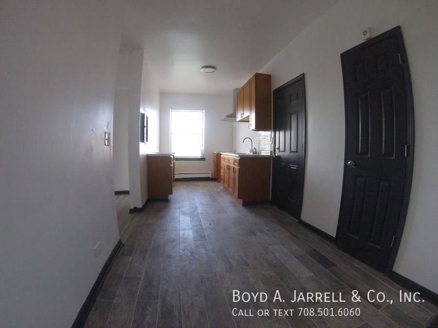 Apartment for rent at 68 E 57th St, Chicago, IL 60637