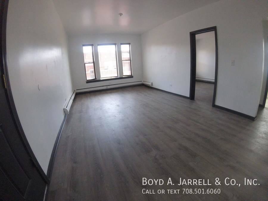 Apartment for rent at 68 E 57th St, Chicago, IL 60637