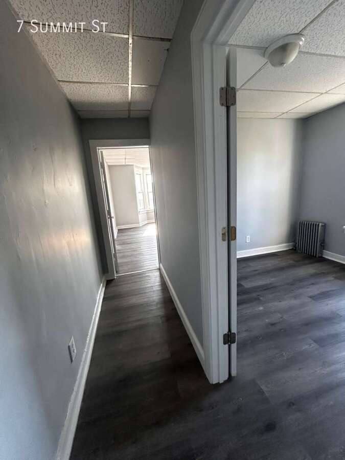 Apartment for rent at 7 Summit St, Yonkers, NY 10701