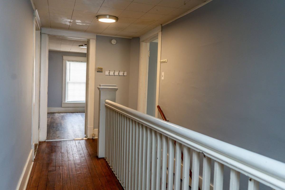Apartment for rent at 404 N Ninth St, Columbia, MO 65201