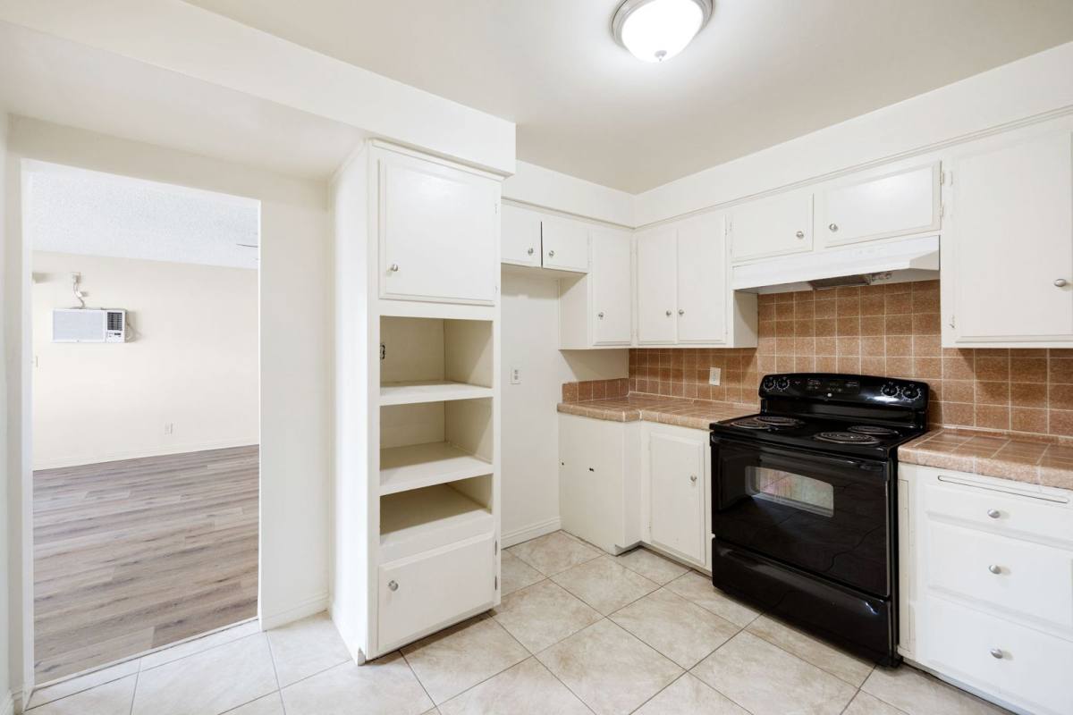 Apartment for rent at 2761 N Golden Ave, San Bernardino, CA 92404