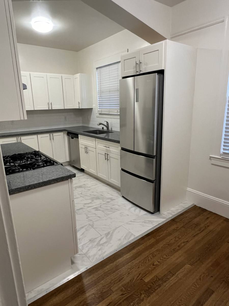 Apartment for rent at 3860 California St #1, San Francisco, CA 94118