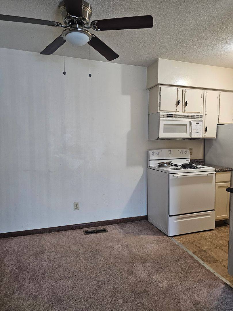 824 Sixth St, Bowling Green, OH 43402 - Apartment for Rent - Image 10