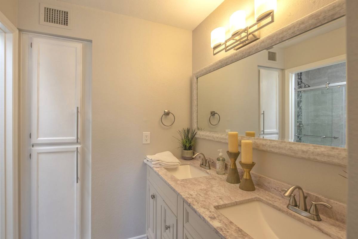 House for rent at 8651 E Royal Palm, Scottsdale, AZ 85258