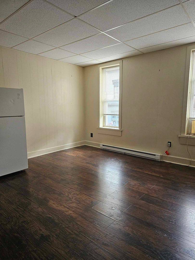 128 W Wooster, Bowling Green, OH 43402 - Apartment for Rent - Image 3