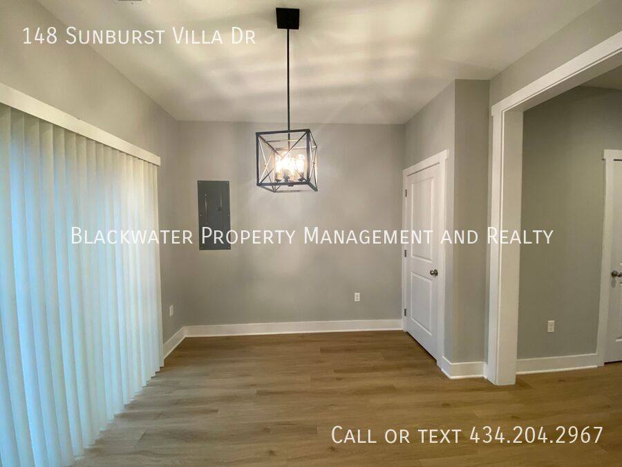 Townhouse for rent at 148 Sunburst Villa Dr, Evington, VA 24550