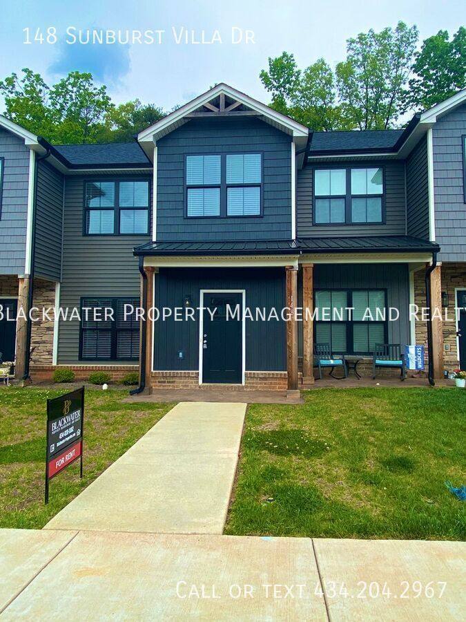 Townhouse for rent at 148 Sunburst Villa Dr, Evington, VA 24550